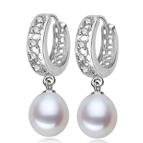 Jewelry - 925 sterling silver and freshwater pearl earrings